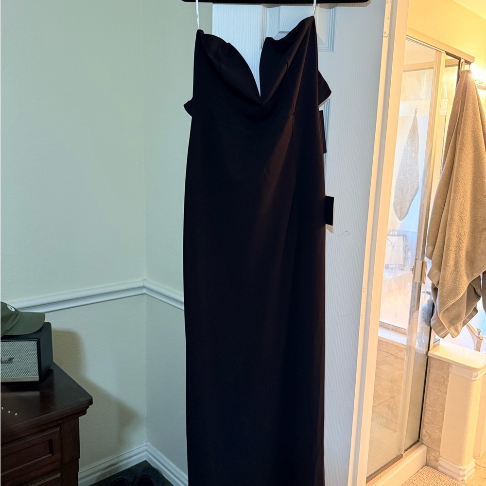 Lulu's Classic Black Maxi Dress